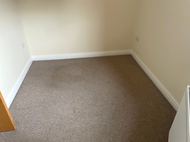 Flat in Northop to rent