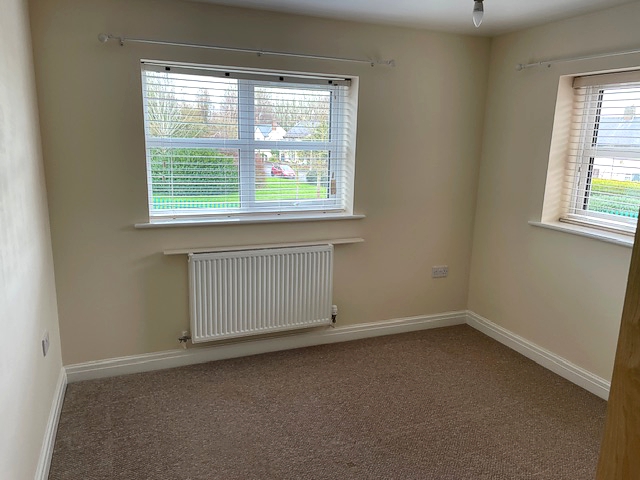Flat in Northop to rent