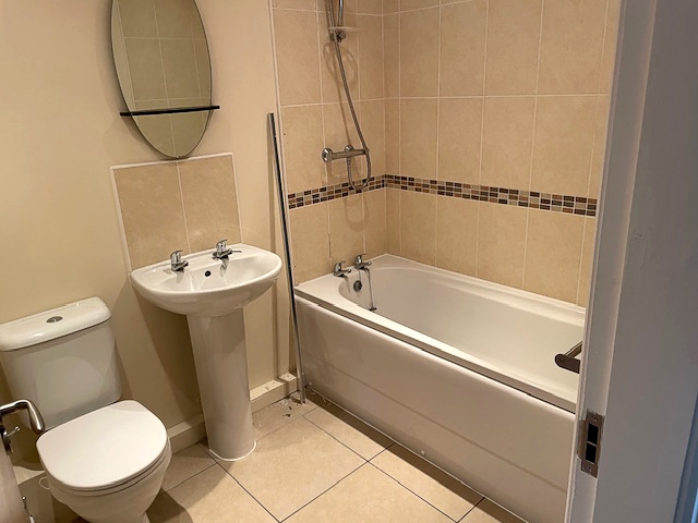 Flat in Northop to rent